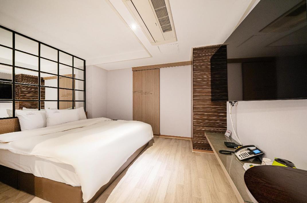 Regency Hotel Seongnam Exterior foto