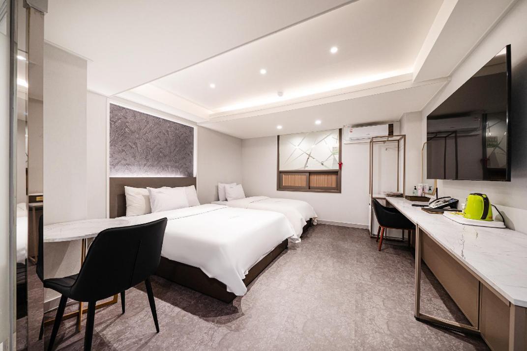 Regency Hotel Seongnam Exterior foto