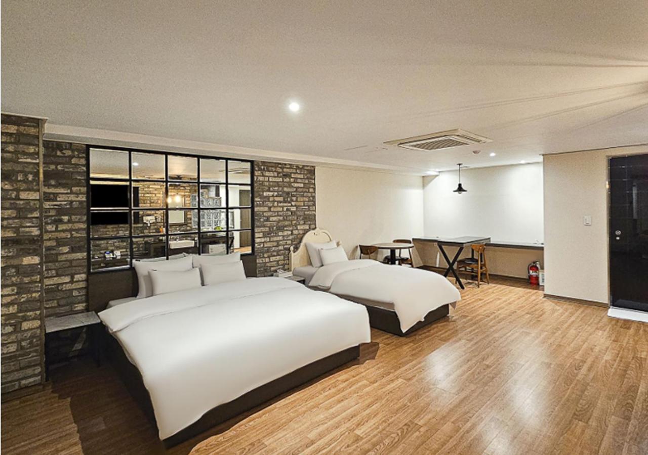 Regency Hotel Seongnam Exterior foto